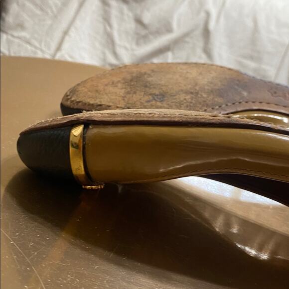 Tory Burch Pacey Ballet Flat Black Tan Patent Leather Cap Toe Gold Logo Preppy - Picture 9 of 11